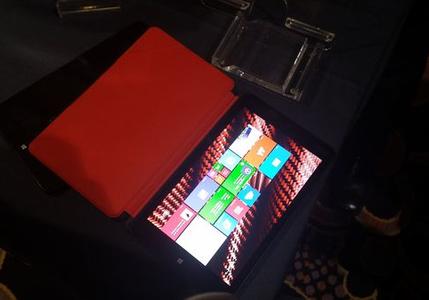 CES2014大视界：最强8英寸Win8平板ThinkPad 8解析