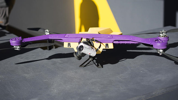 AirDog无人机亮相CES：一款忠实的飞行伴侣