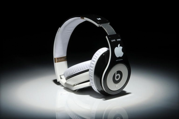 苹果计划以32亿美元收购耳机制造商Beats