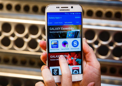 三星Galaxy S6和S6 Edge上手：全金属玻璃外观+双曲面侧屏