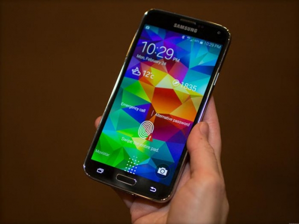 Galaxy S5：显示屏刷新质量记录 将于4月11日上市