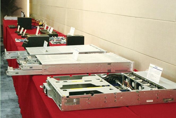 稳定高效扩展灵活 杰和发布四路服务器GCR2524MP-RF