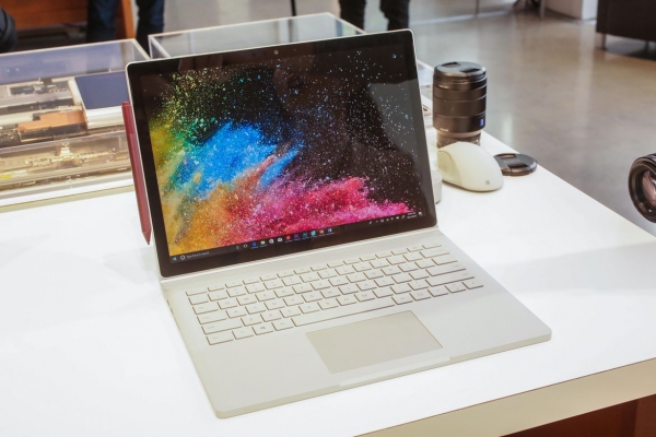 悄悄地,微软Surface Book 2来了!(附多图)