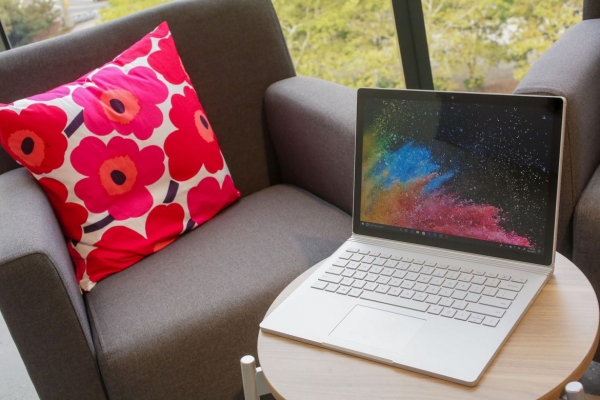 悄悄地,微软Surface Book 2来了!(附多图)