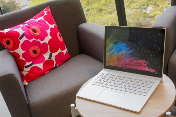 ĵأ΢Surface Book 2ˣͼ