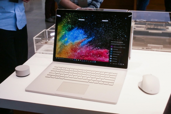 悄悄地,微软Surface Book 2来了!(附多图)
