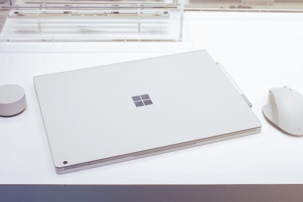 悄悄地,微软Surface Book 2来了!(附多图)