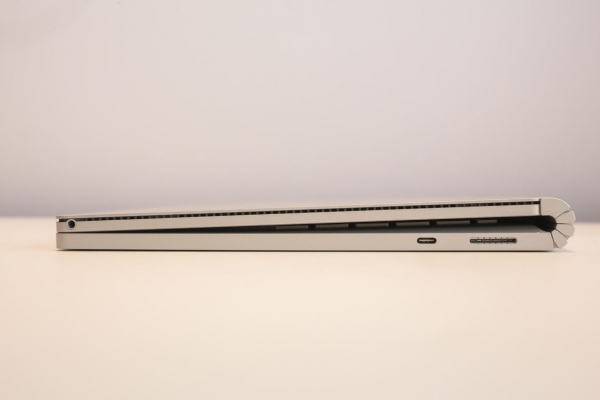 悄悄地,微软Surface Book 2来了!(附多图)