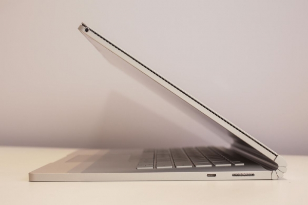 悄悄地,微软Surface Book 2来了!(附多图)