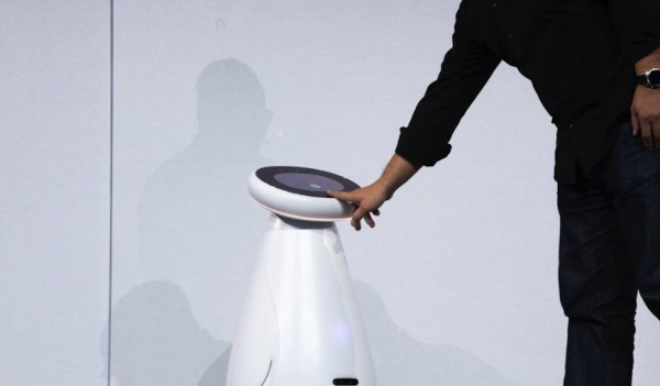 三星借CES 2019舞台将Bixby推向机器人与汽车平台