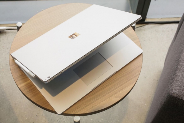 悄悄地,微软Surface Book 2来了!(附多图)