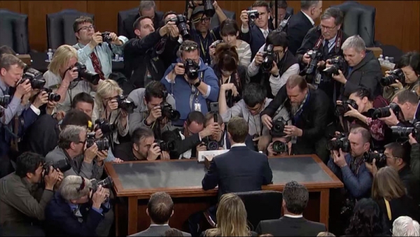 扎克伯格在听证会上表态：AI会解决Facebook最大的问题 