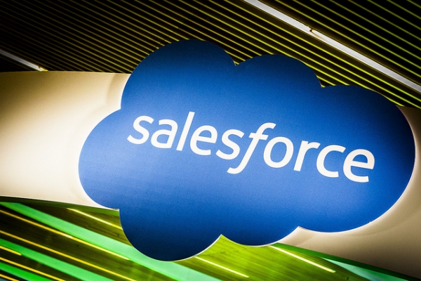 Salesforce公布第一季度财报 业绩稳健平息投资者担忧