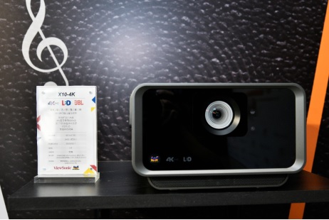 优派发布X10-4K智能影院新品 打造家庭影院级视听体验