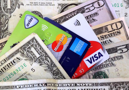 利用AI，美国运通信用卡欺诈率直降50%