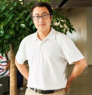联通混改首家合资公司CEO汤子楠谈云粒智慧新技术助力企业数字化转型