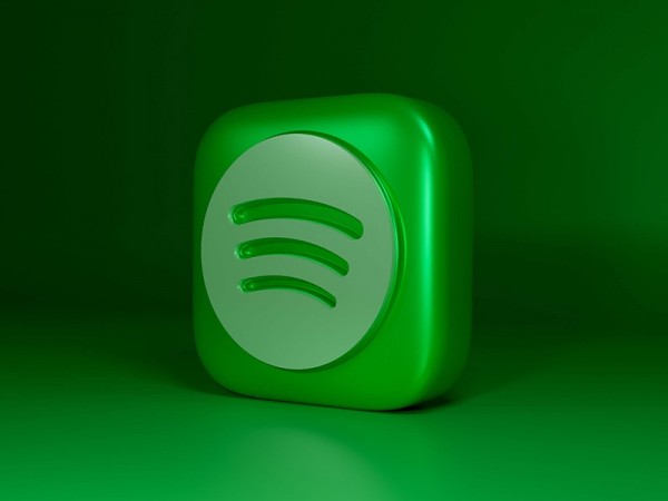 Spotify打算用AI帮你翻译播客节目
