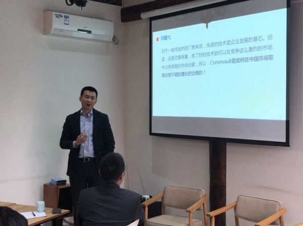 数据管理应以数据为核心,确保数据安全自由流动