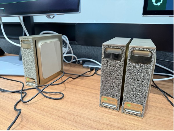 NVIDIA说,我们8年前就把AI带到了PC,现在「桌面AI」有了更多新玩法