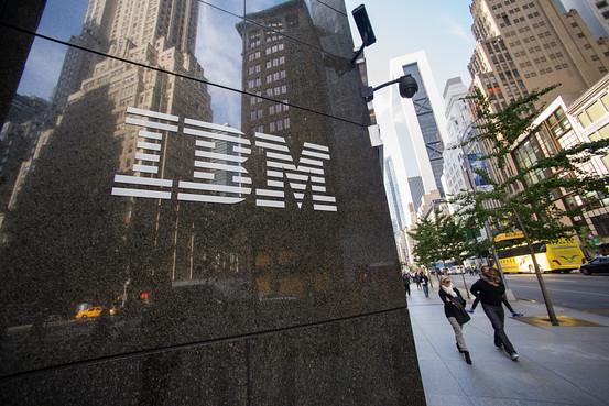 是谁促成了联想23亿美元购IBM低端服务器业务