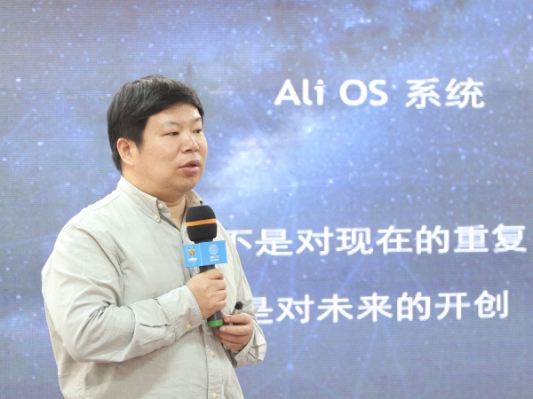 ͰͶ10ԪǿAli OS̬
