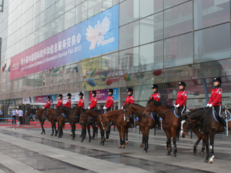 ������ʮ��ɳ������˶�ɹ�