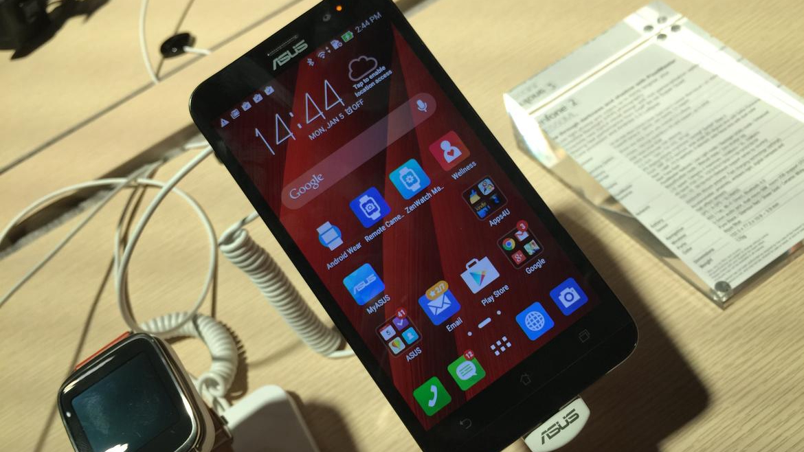 华硕旗舰手机ZenFone2 CES首秀：4GB内存游刃有余