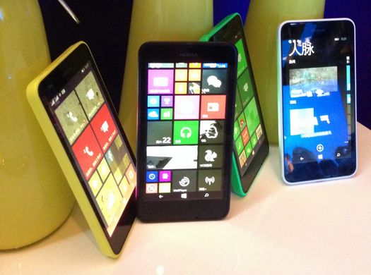 首款WP8.1新机 诺基亚Lumia 630国内上市：双卡 售999元