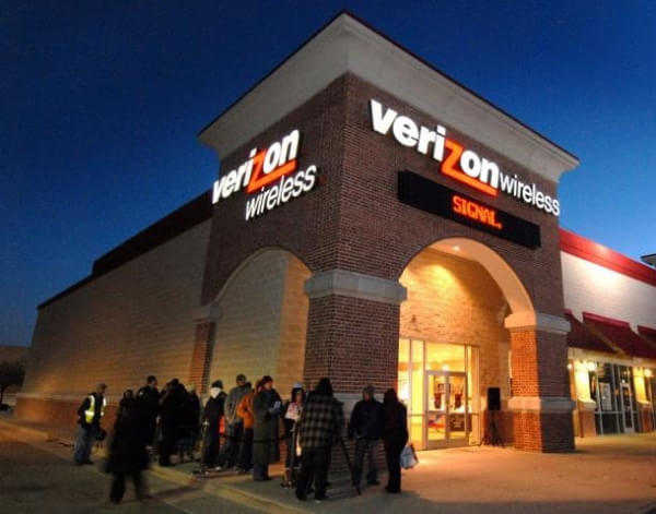 美国通信巨头Verizon宣布以44亿美元收购美国在线