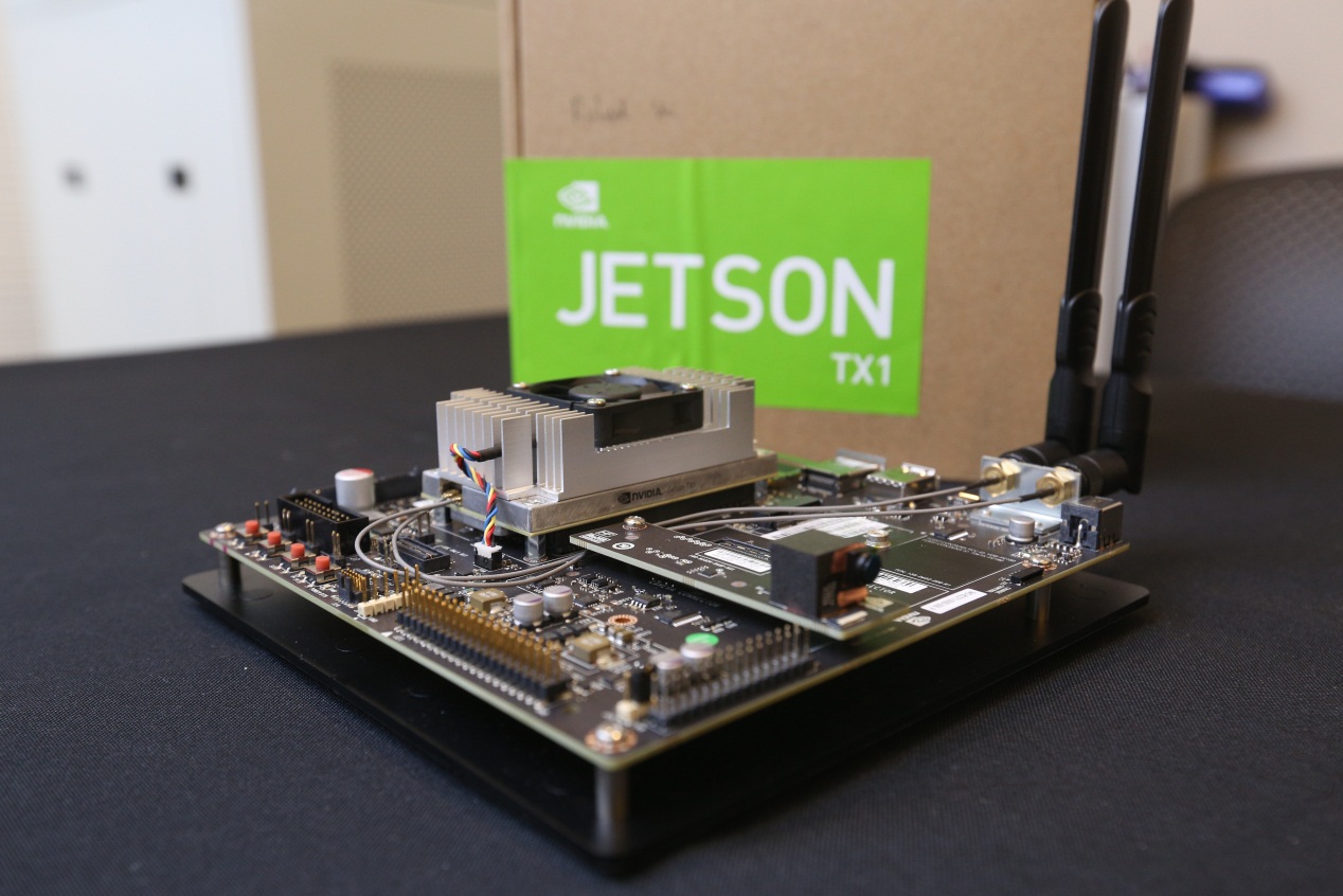 NVIDIAǶʽJetson TX1ʽ