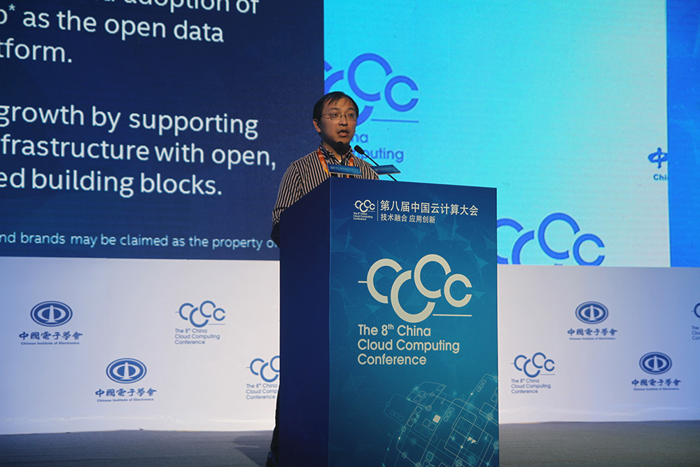 Ӣ�ض�����Ȩ����оƬ�������޴����� �ͷŴ����ݷ����ͻ���ѧϰǱ��