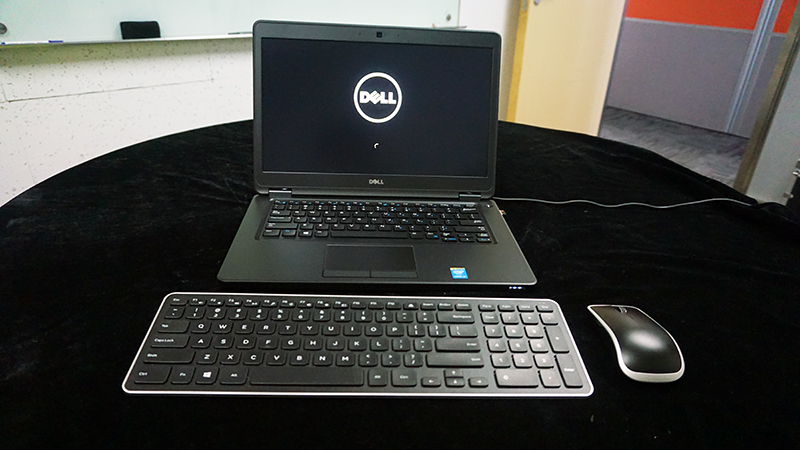 Ƚ  Latitude E5450