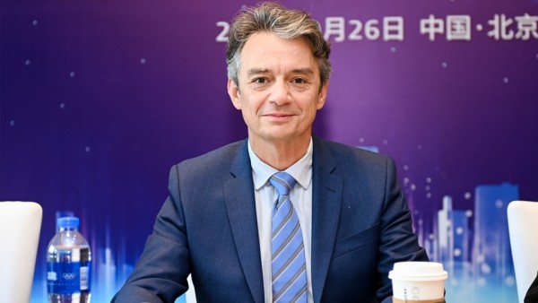 �Ӵ�Ͷ�ʣ�����ϵͳCEO�����й��Ѿ���ȫ���µ��쵼��
