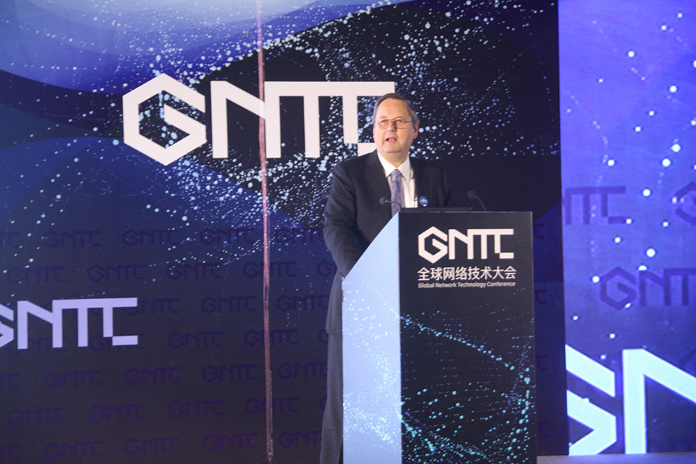 Paul Mockapetris������������δ���������е�����