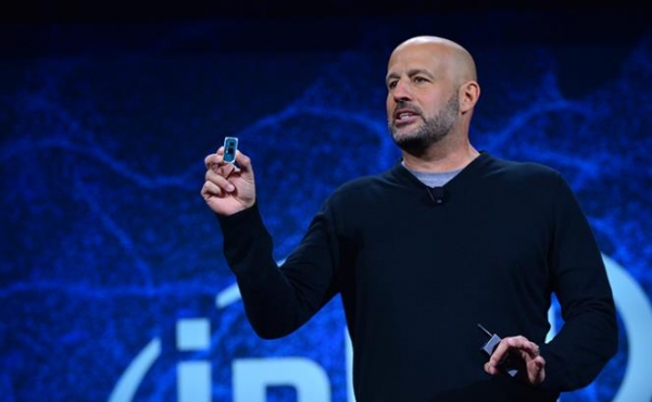 CES 2019��Ӣ�ض�չʾ�׿�10���״����� ����AI��5G����һ����������