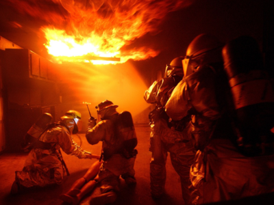 图神经网络预测闪燃以拯救消防员生命