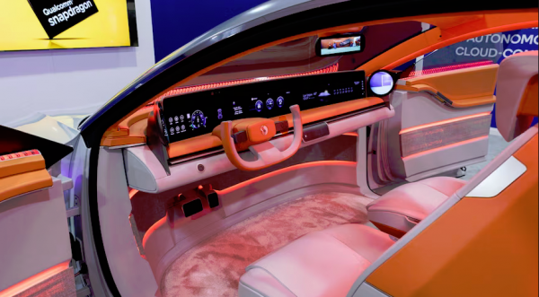 CES 2024 | �ӳ��˵�PC���ƶ��ն� ��ͨʵ������ʽAI�ıջ�