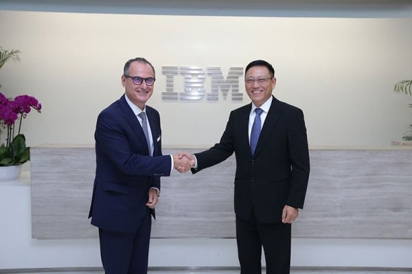 ������ԭ����� IBMЯ��������������Cloud Paks