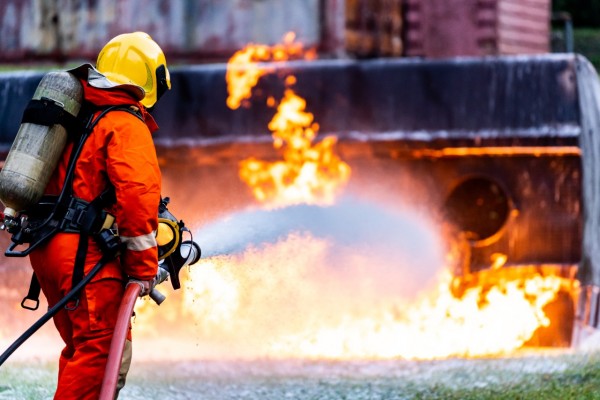 图神经网络预测闪燃以拯救消防员生命