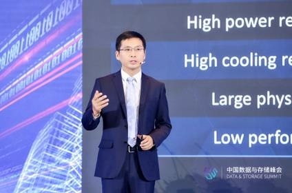����洢�¼ܹ� �������ݽ����� Ӣ�ض�ͨ�����ں�QLC NAND�������洢δ��