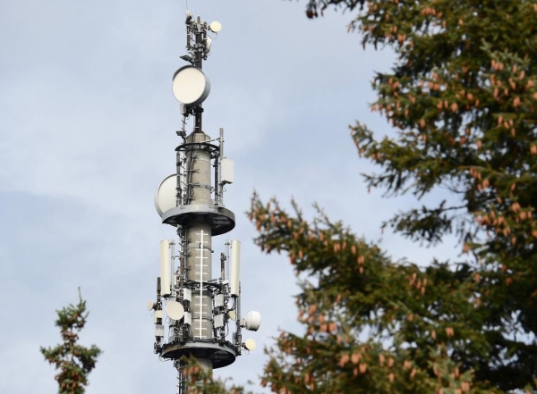 ��������оƬ������̷�������ͬ����5G������ʩ����˳�