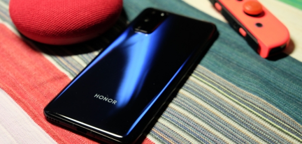 ��ҫV30 PRO�������⣺5G����ֵ�����ܡ����� ��������Ҫ�������У�