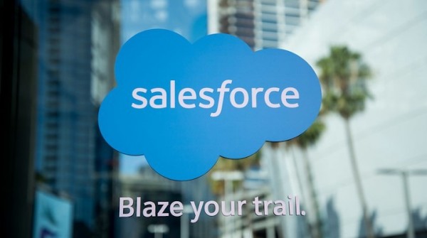 Salesforce����Einstein����չ�ʹ��빦��