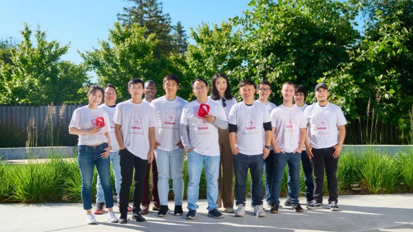 传说中的“爱好”变“创业”：华人如何在硅谷搞起「云厨房」？
