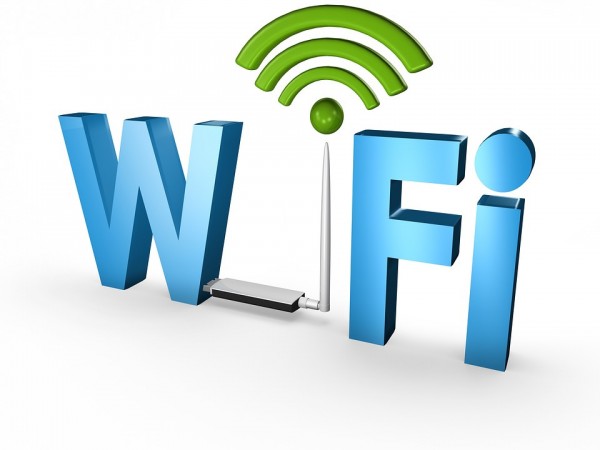 Ӣ�ض�Я�ֲ�ͨ��չʾ�ɻ�����Wi-Fi 7�׼�