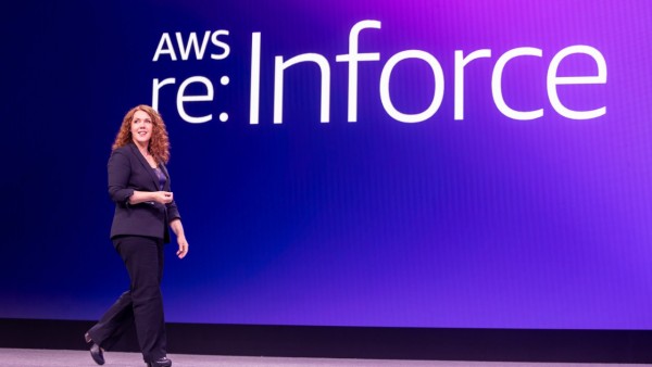 AWS re:Inforce���ѳ����첻ֻƴ���򣬻�ƴ����ʽAI��ȫ