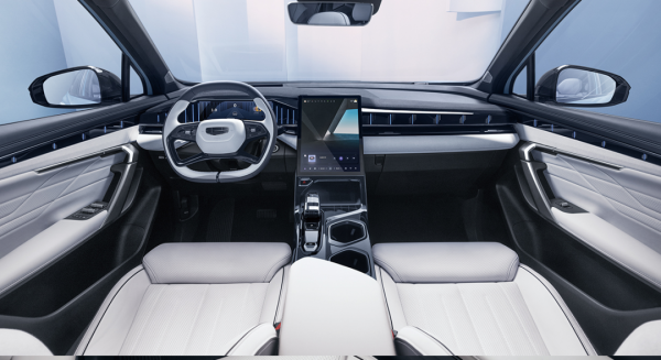 工程师变身AI“指挥者”,吉利与阿里云的软件开发变革实验