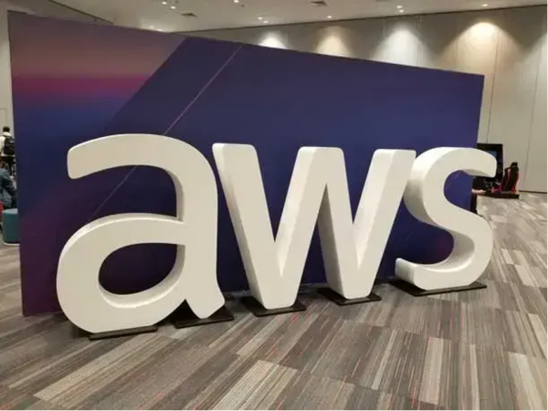 ΢�����ȸ��ƺ�AWS����������ҵ���Ծ�