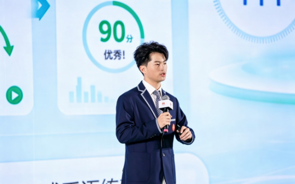 500多件作品背后,少年开发者用AI回答未来