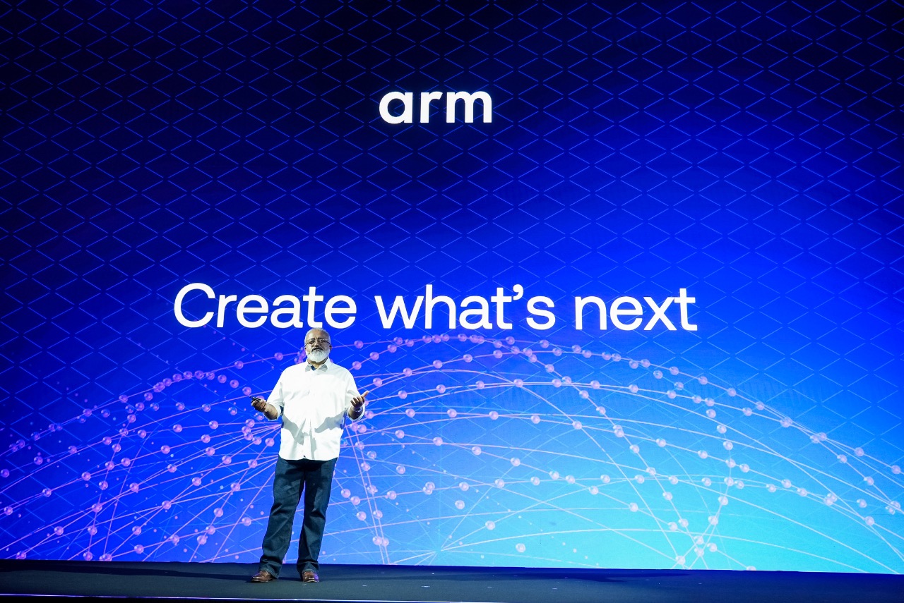 没有任何大模型能够孤立运转，Arm为开发者提供了一个AI Portal